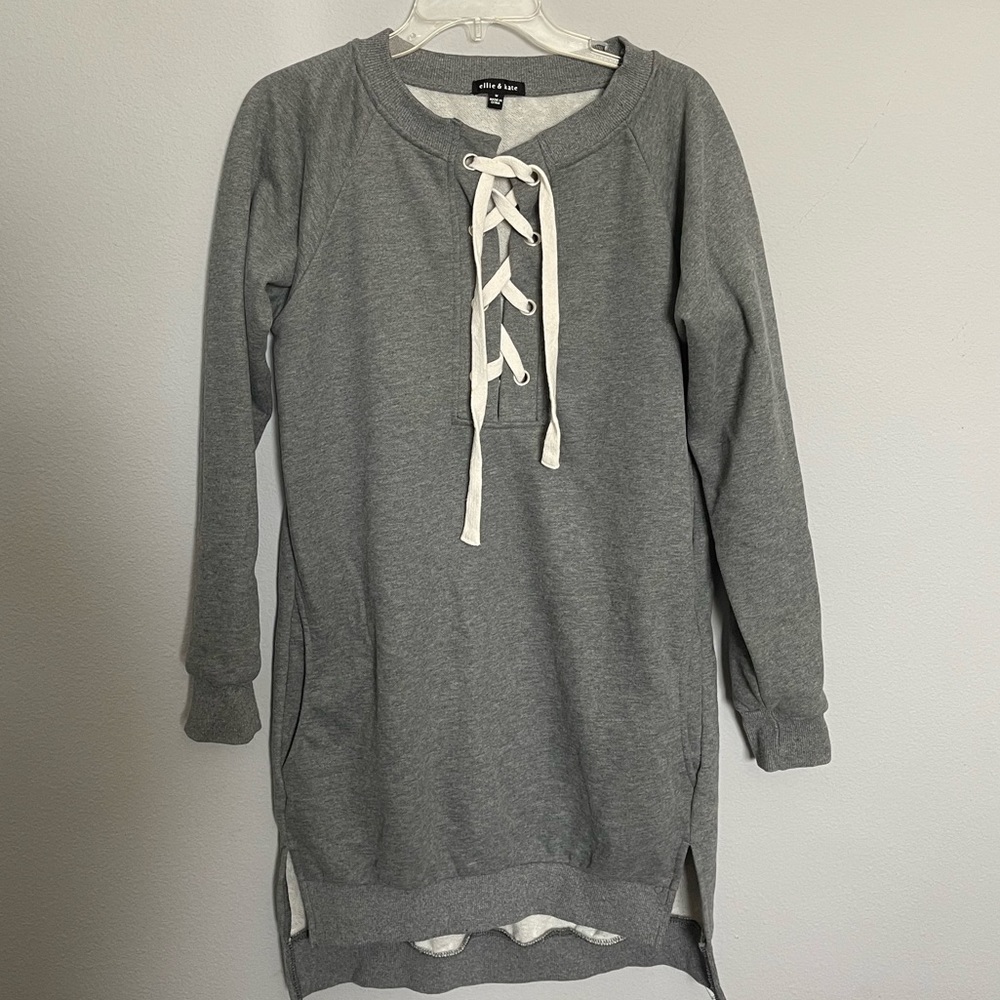 NWOT Ellie & Kate Gray Sweatshirt Tunic Size M